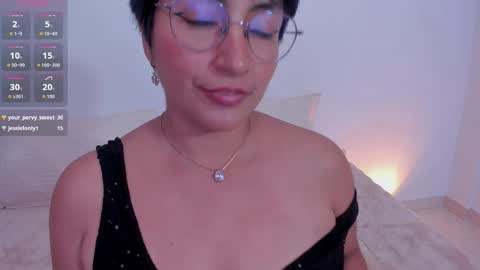 Nathalie online show from November 28, 9:44 pm