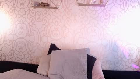 Natty  online show from December 5, 6:01 am