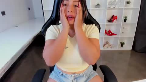 Jazmin Bigboobs online show from June 24, 7:43 pm