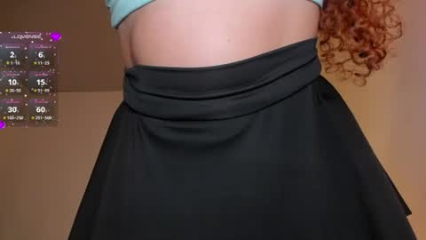 natural_ginger5 online show from June 24, 8:49 pm