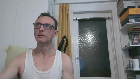 naturista25 online show from February 26, 6:33 pm