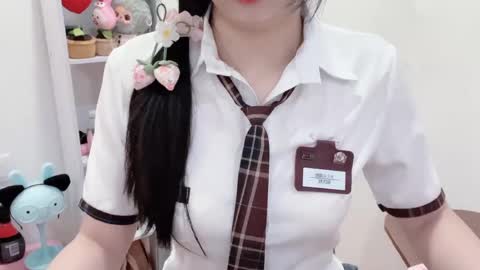 Kiki online show from April 30, 1:10 am