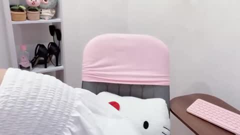 Kiki online show from May 21, 2:29 am