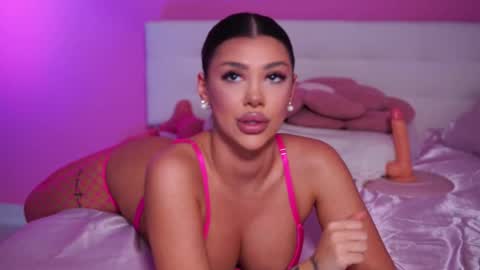 Naty online show from March 11, 8:30 am