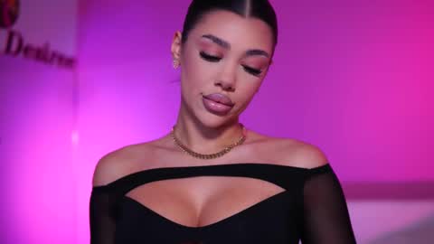 Naty online show from March 7, 5:18 am