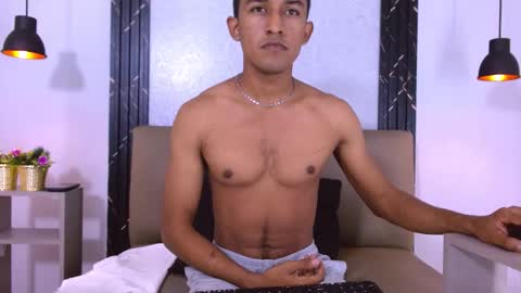 Snapshot of natzuki_ chatting on October 20, 3:17 pm natzuki_ online show from October 20, 3:17 pm