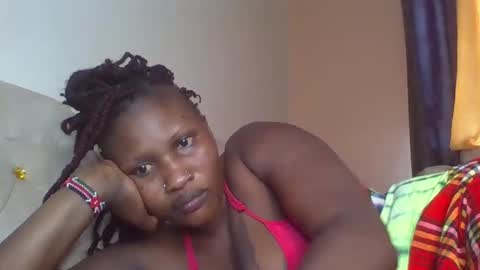 Snapshot of naughty8779 chatting on October 21, 4:28 am naughty8779 online show from October 21, 4:28 am