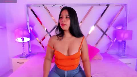 Snapshot of naughty__sara chatting on October 15, 11:55 am SARA online show from October 15, 11:55 am