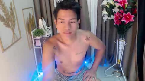 naughty_angelo online show from April 19, 6:36 am