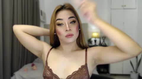 Queen Jess online show from July 29, 2:00 am