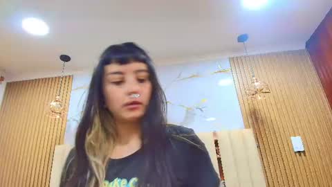 Kitten online show from July 15, 11:37 am