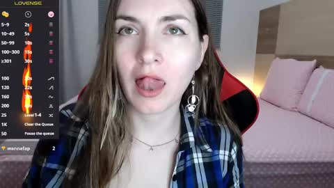 Ann online show from April 29, 6:24 pm