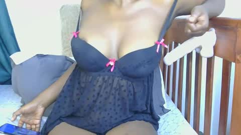 naughty_shaz online show from March 13, 2:15 am