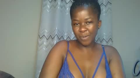 Snapshot of naughty_sluttygal chatting on September 19, 11:30 pm Lydiah online show from September 19, 11:30 pm