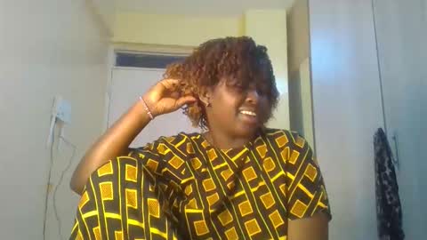 Snapshot of naughty_sluttygal chatting on October 18, 6:45 pm Lydiah online show from October 18, 6:45 pm