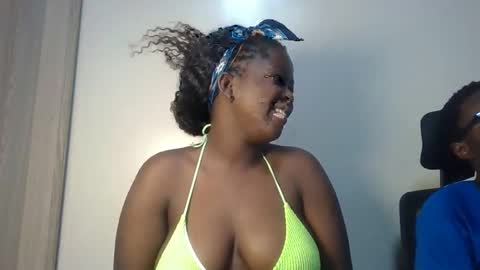 Snapshot of naughty_sluttygal chatting on September 16, 5:27 pm Lydiah online show from September 16, 5:27 pm