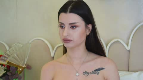 naughtyalicee online show from April 29, 9:36 am