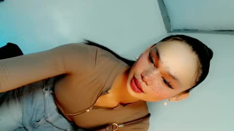 bella online show from January 8, 8:16 am