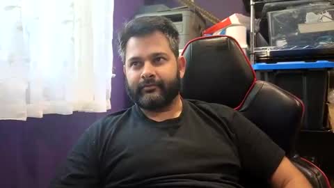 Snapshot of naughtydesicock chatting on October 29, 1:13 pm sakhtlaundaz online show from October 29, 1:13 pm