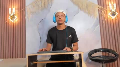 naughtyfusion_os online show from April 29, 1:49 pm