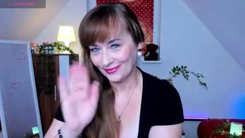 Milana - on air every day except Wednesday from 9 pm to 4 am European time online show from June 11, 9:46 pm