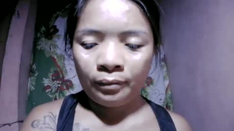 naughtymom_33 online show from June 19, 9:32 pm