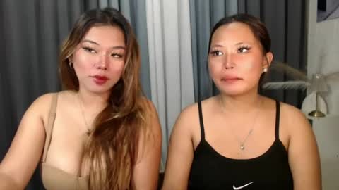 naughtymorenagirl online show from August 4, 3:35 am
