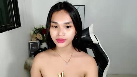 ELISE online show from April 30, 5:51 pm