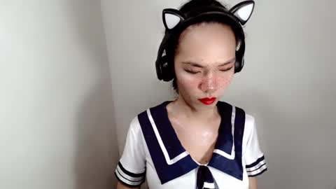 naughtypetiteangel online show from September 14, 8:49 am