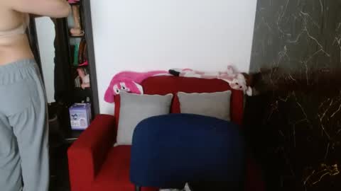 naughtyplayass online show from May 4, 4:13 pm