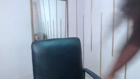 Nayaris 3 online show from July 15, 4:00 pm