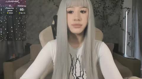 Eva online show from April 27, 12:14 pm
