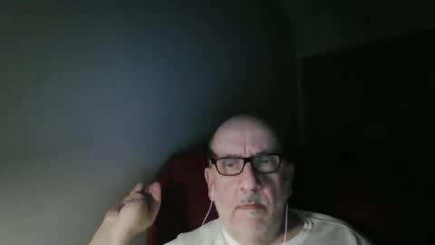 Tom online show from March 28, 2:02 am