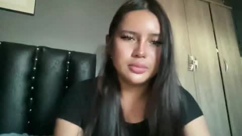 karla online show from April 24, 3:19 am