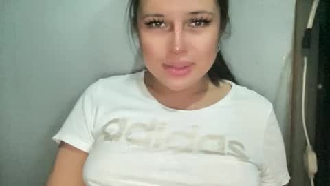 karla online show from April 26, 8:01 am