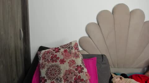 Nei turn green online show from March 4, 12:51 am