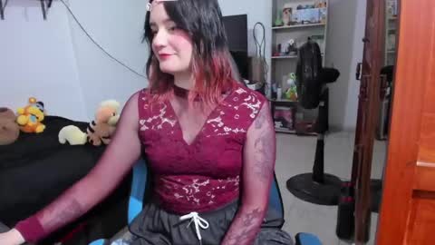 Geek Nicole    im Neeko UwU online show from April 24, 2:08 pm