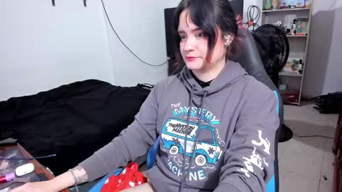 Geek Nicole    im Neeko UwU online show from March 3, 7:26 am