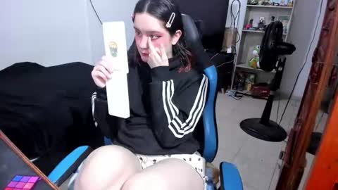 Geek Nicole    im Neeko UwU online show from July 31, 12:39 pm