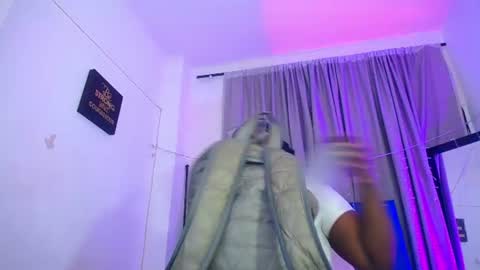  CHIKY  online show from July 1, 3:04 am