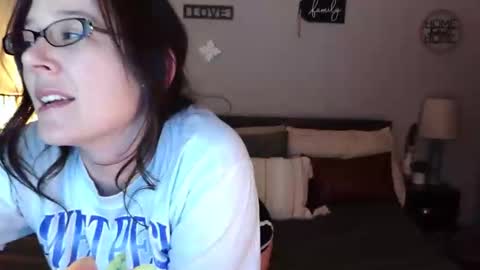 neighborznowlovers online show from March 17, 5:45 am