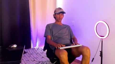 neitan online show from April 27, 3:09 pm