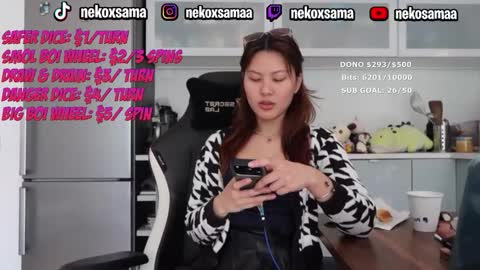 nekoxwaifu online show from April 26, 2:36 pm