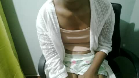 nelia_84 online show from July 23, 2:09 am
