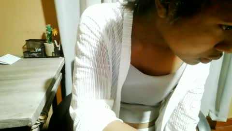 nelia_84 online show from July 2, 3:23 am