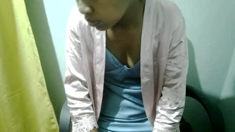 nelia_84 online show from July 25, 3:04 am