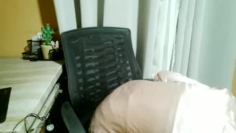 nelia_84 online show from June 14, 2:24 am