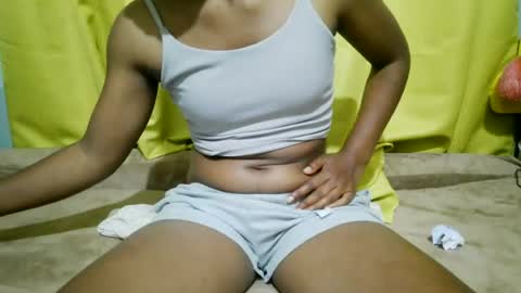nelia_84 online show from August 3, 9:48 am