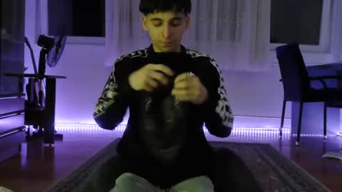 Snapshot of nemcahot chatting on February 6, 2:33 am nemcahot online show from February 6, 2:33 am