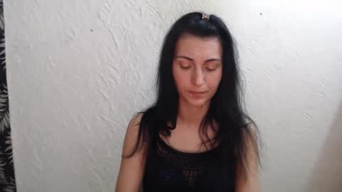 Nensy online show from May 2, 8:25 pm